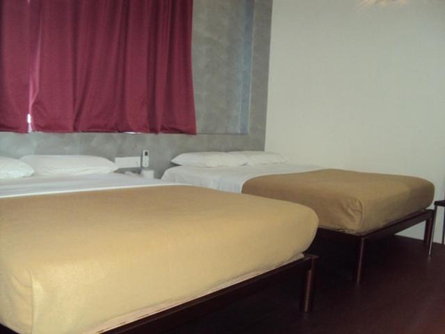 Oyo 728 Tai Pan Hotel Kuching Chambre photo